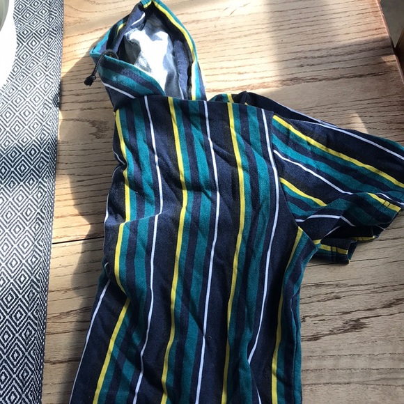 Stripe short sleeve hoodie - Picture 3 of 3